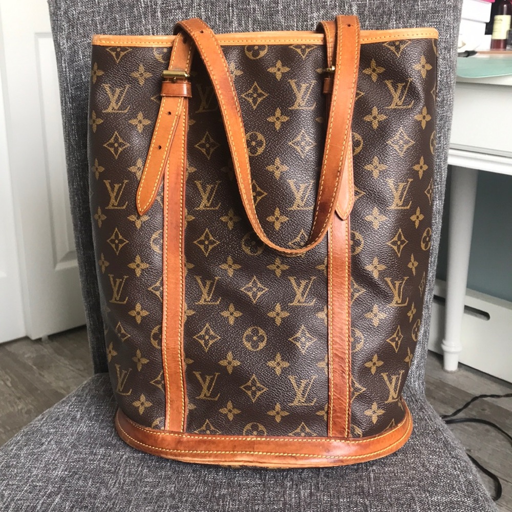 Relined!!! Louis Vuitton Bucket GM Handbag
